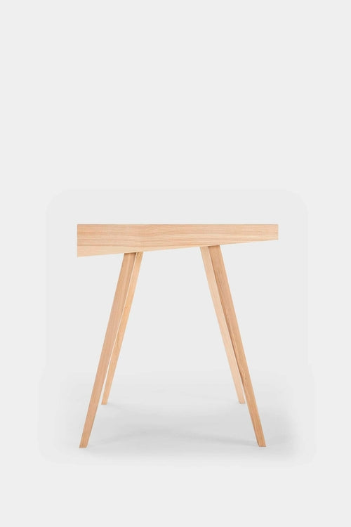 4.9 Desk: A Modern Masterpiece of Functionality and Imperfection